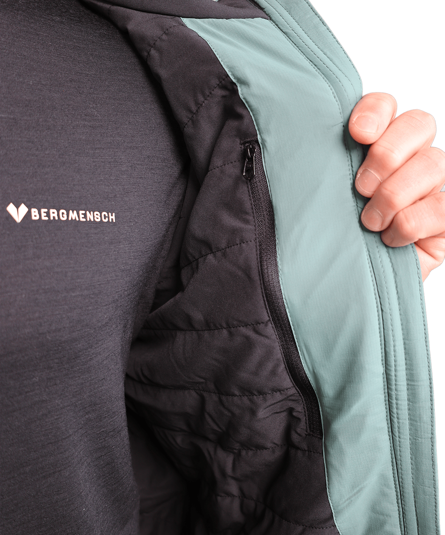 Detailbild der BERGMENSCH Herren Thermolite Jacke in der Farbe Deep Lake