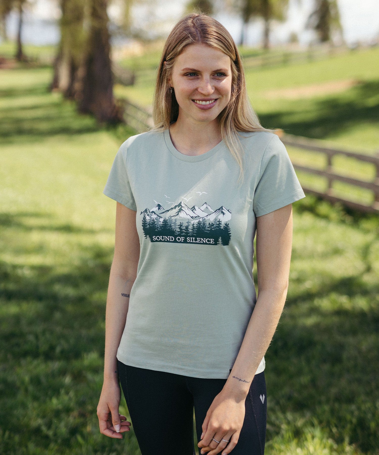 Sound of Silence- Damen Premium Organic Shirt