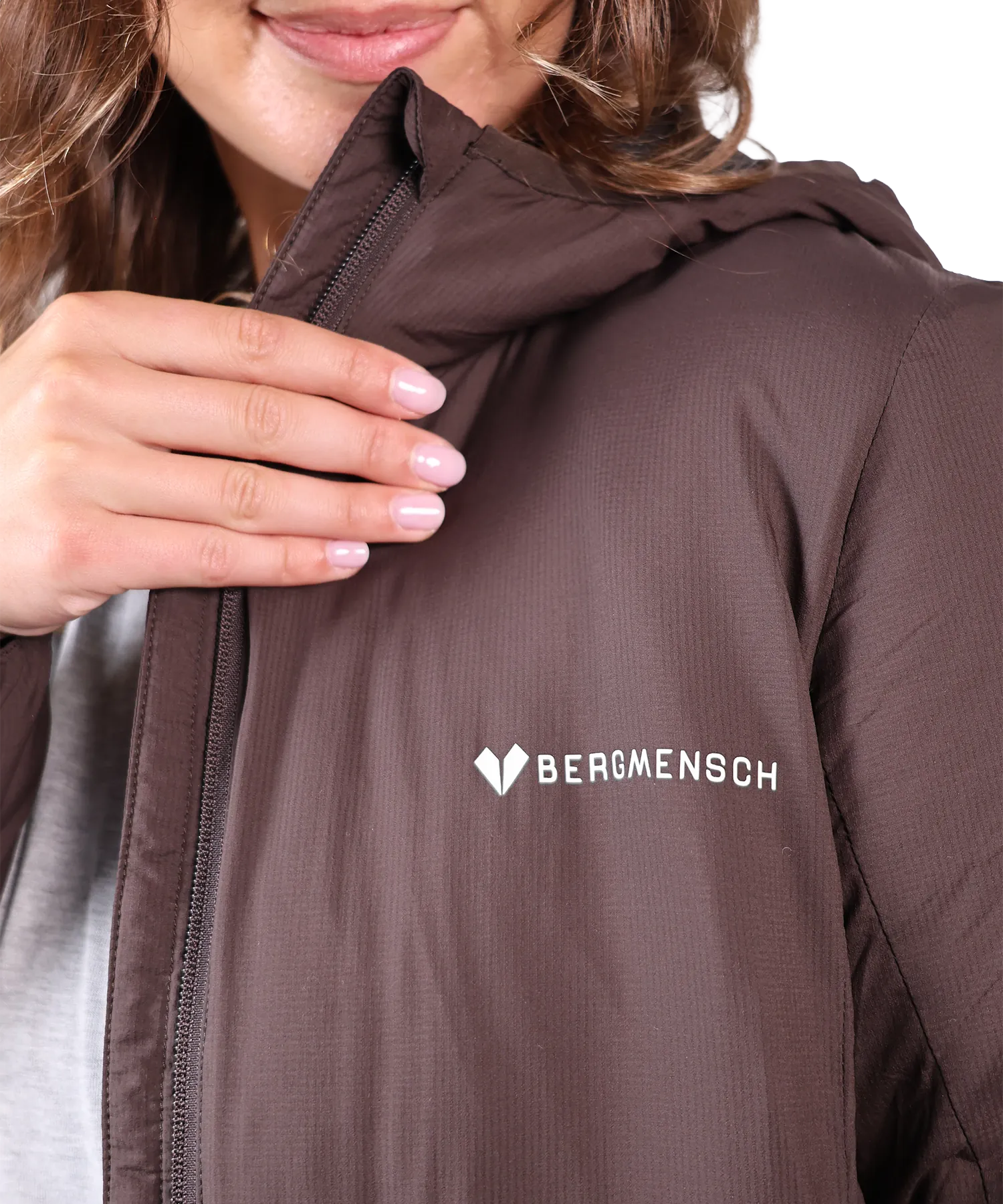 Logoansicht Bergmensch Damen Thermolite Jacke in Dark Chocolate
