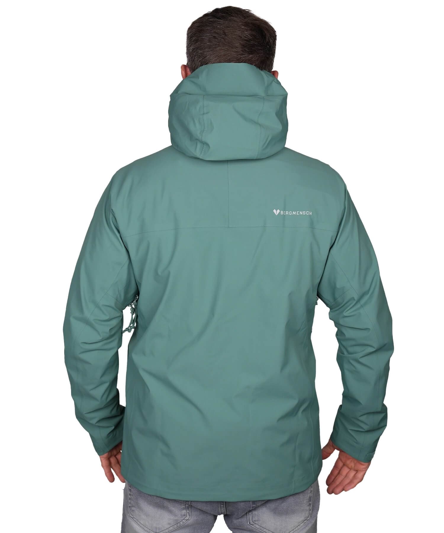 Rückansicht der BERGMENSCH Herren 3-Lagen Regenjacke in der Farbe Deep Lake