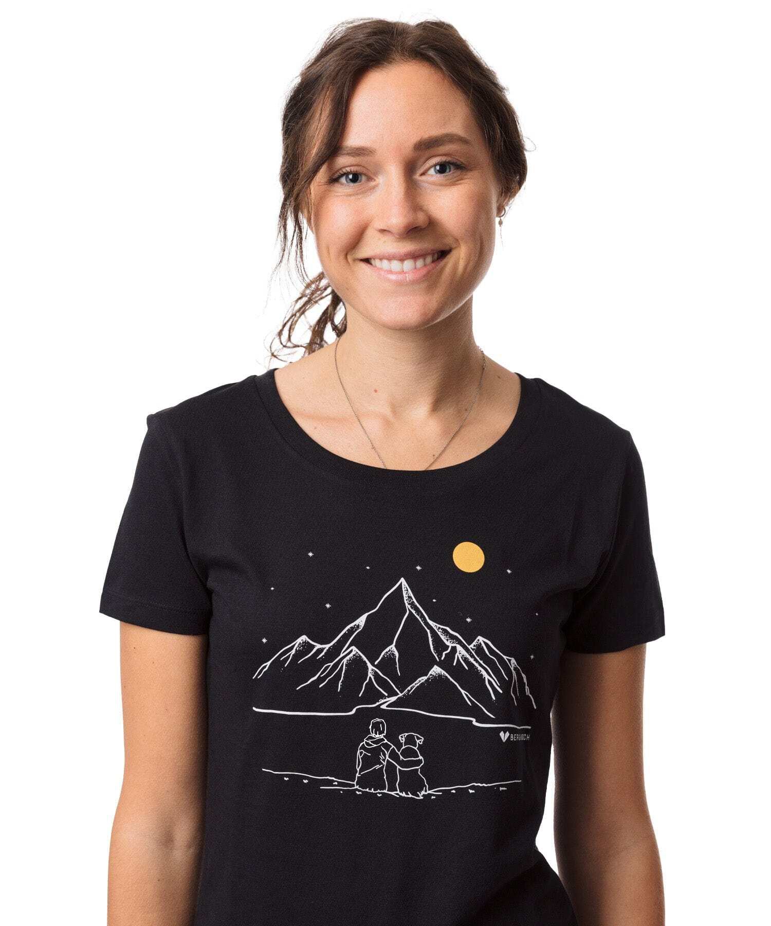 Mit Hund unter Sternenhimmel - Damen Premium Organic Shirt von Bergmensch