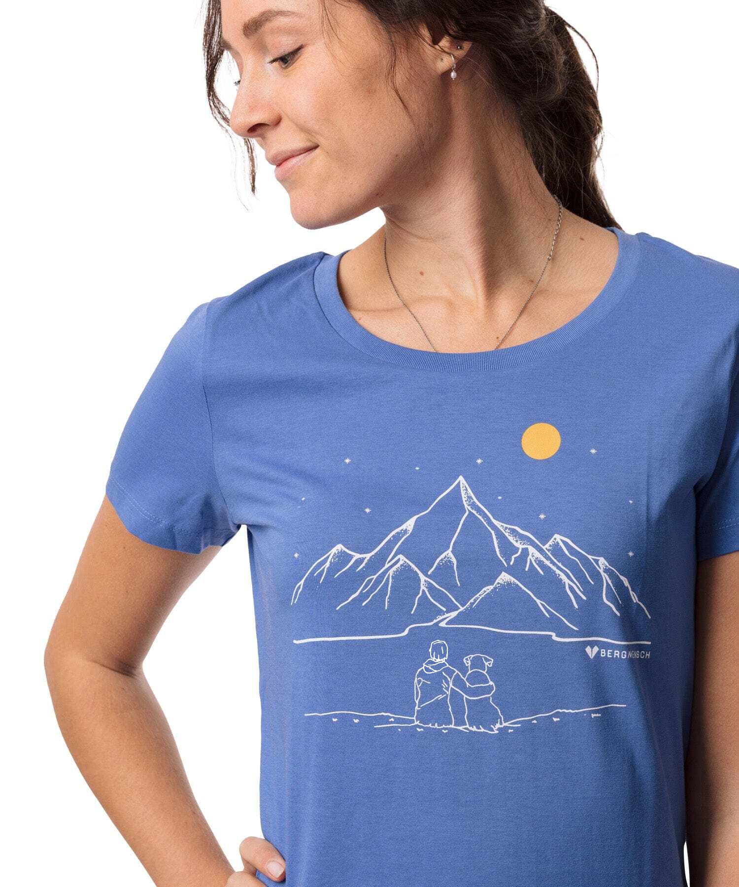 Mit Hund unter Sternenhimmel - Damen Premium Organic Shirt von Bergmensch