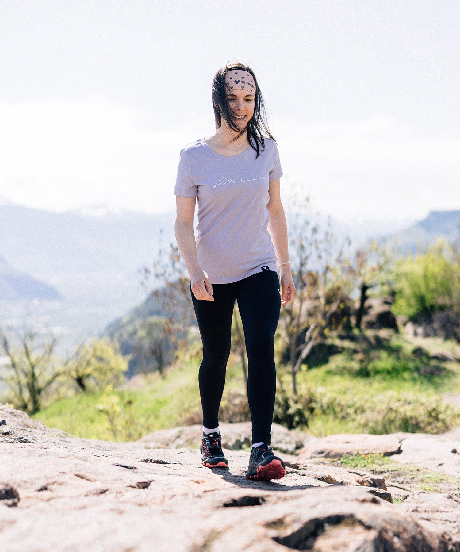 Offline - Damen Premium Organic Shirt von Bergmensch