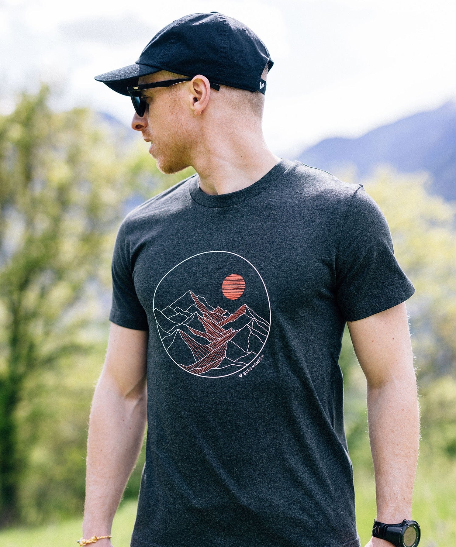 Sunset View - Unisex Premium Organic Shirt von Bergmensch