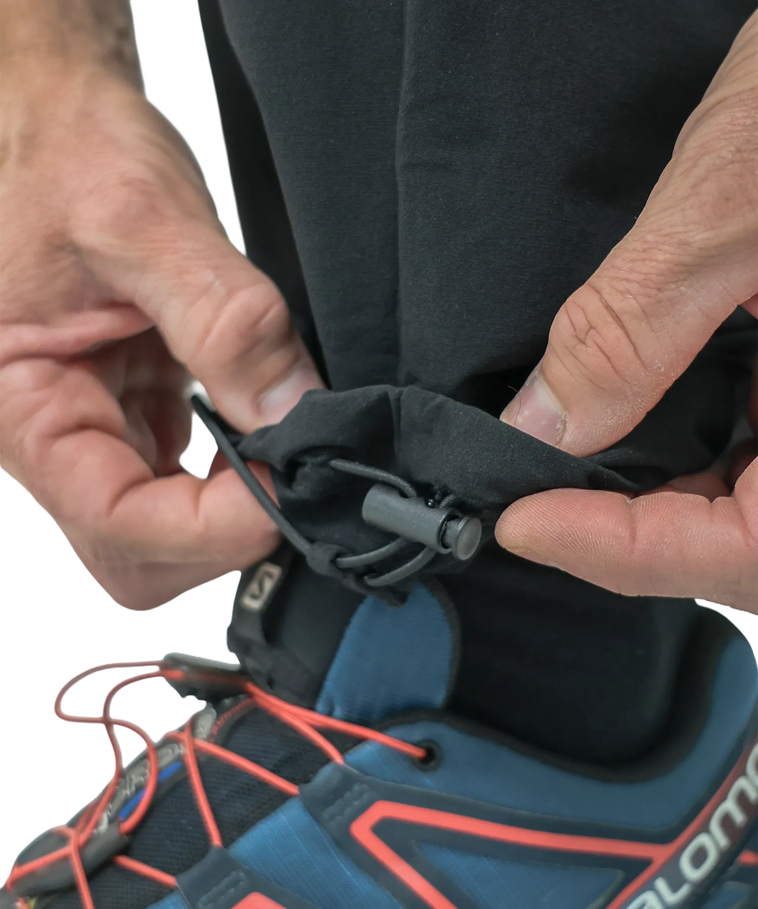 Detailansicht Bergmensch Zip off Hose Herren