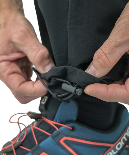 Detailansicht Bergmensch Zip off Hose Herren