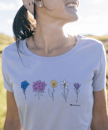 Bergblumen - Damen Premium Organic Shirt von Bergmensch